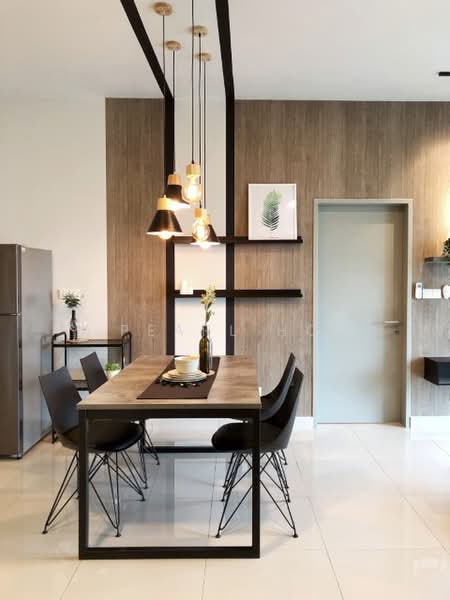 Servis Apartment untuk Disewa di LakePark Residence @ KL North - Pearl Ho - Dining Room - PropertyGuru.com.my