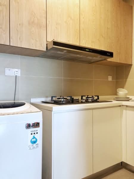 Servis Apartment untuk Disewa di LakePark Residence @ KL North - Pearl Ho - Kitchen - PropertyGuru.com.my