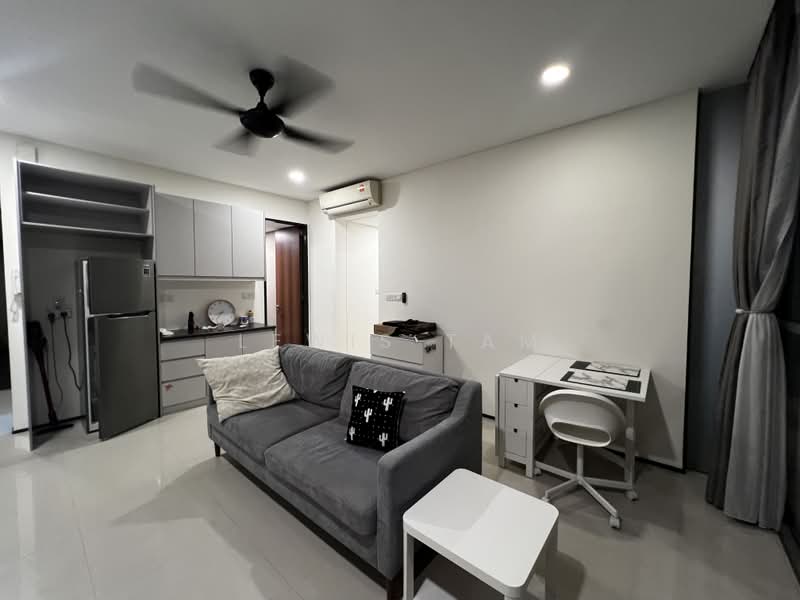 Kondominium untuk Dijual di The Fennel - Lewis Tam - Living Room - PropertyGuru.com.my