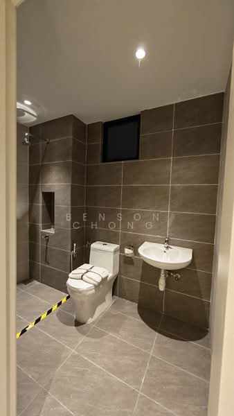 Service Residence for Sale at Bodaiju Residences - Benson Chong - Bathroom - PropertyGuru.com.my