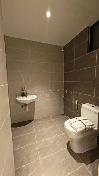 Service Residence for Sale at Bodaiju Residences - Benson Chong - Bathroom - PropertyGuru.com.my