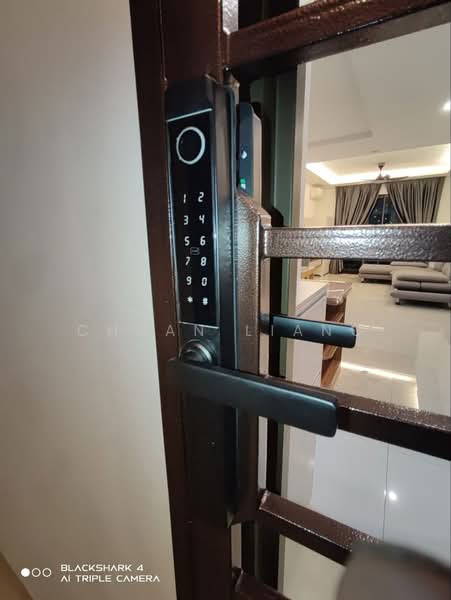 Servis Apartment untuk Dijual di Country Garden Central Park - Chuan Liang - Security Gate - PropertyGuru.com.my