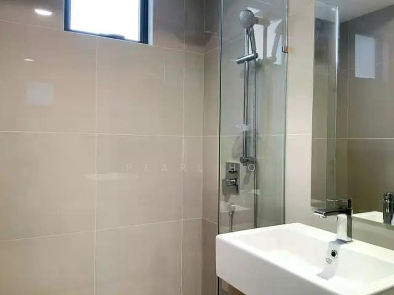 Servis Apartment untuk Disewa di United Point (Residensi Berpadu) - Pearl Ho - Bathroom - PropertyGuru.com.my