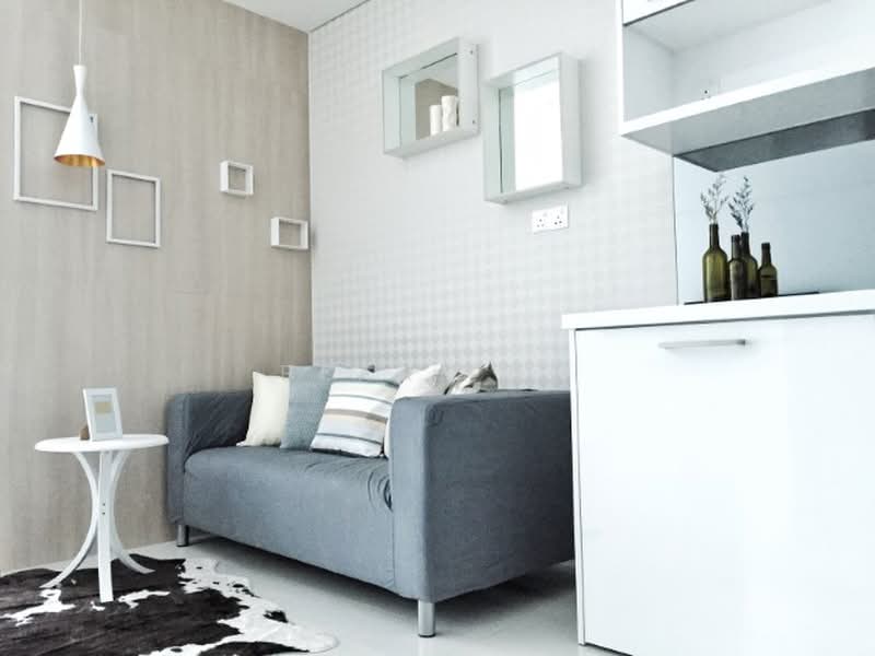 Servis Apartment untuk Disewa di Mercu Summer Suites - Pearl Ho - Living Room - PropertyGuru.com.my