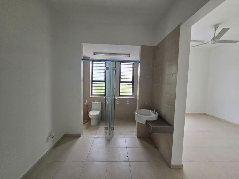 Rumah Teres 2-Tingkat untuk Dijual di Setia Ecohill (Semenyih) - Jayee . - Bathroom - PropertyGuru.com.my