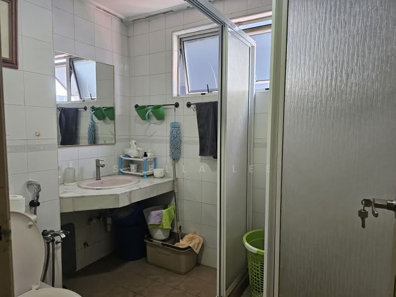 Condominium for Sale at City Gardens - Stella Lee - Bathroom - PropertyGuru.com.my