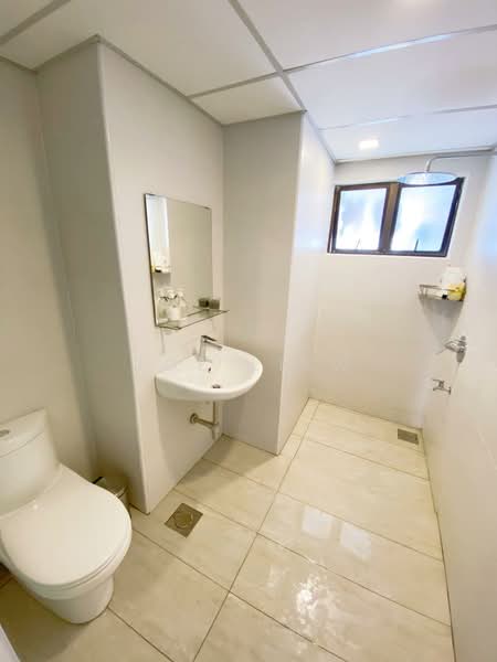 Kondominium untuk Dijual di Angkupuri Condominium - Joe Liew - Bathroom - PropertyGuru.com.my