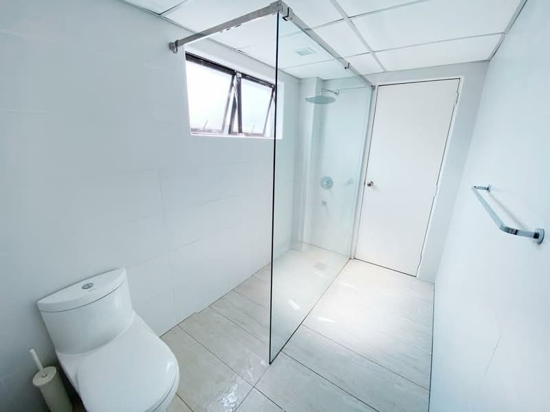 Kondominium untuk Dijual di Angkupuri Condominium - Joe Liew - Bathroom - PropertyGuru.com.my