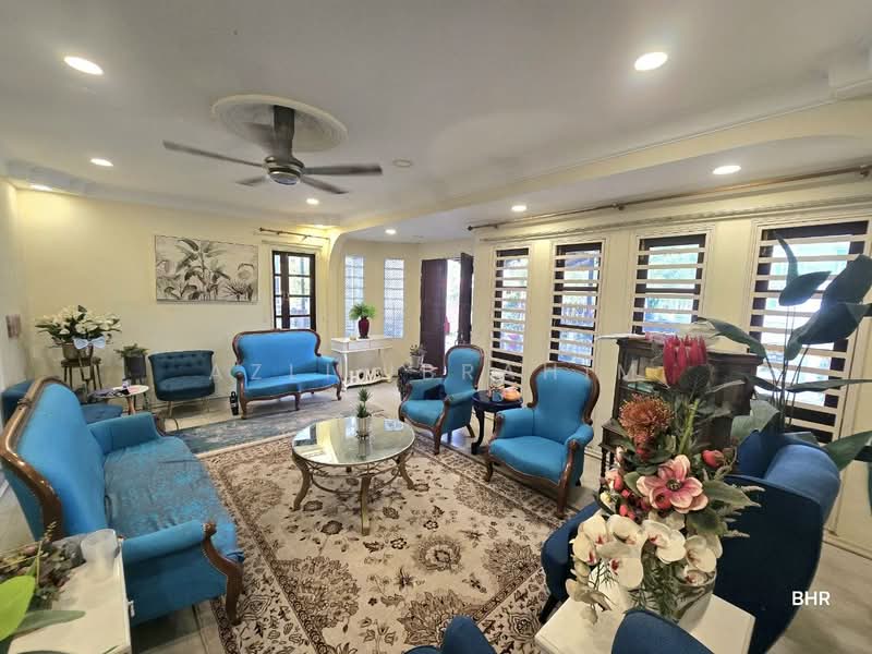 Rumah Banglo untuk Dijual di Seksyen 3 (Bangi) - Azli Ibrahim - Living Room - PropertyGuru.com.my