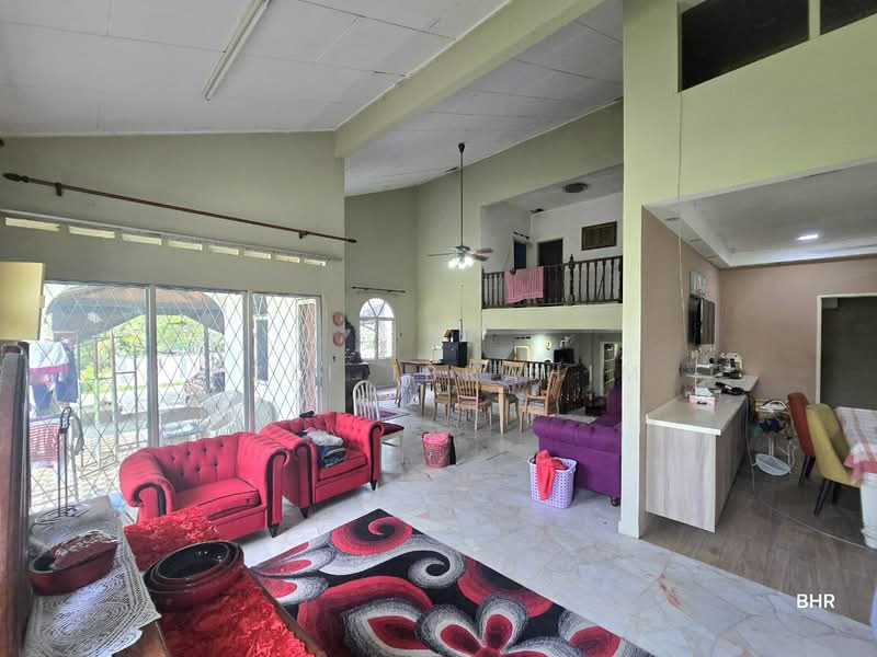 Rumah Banglo untuk Dijual di Seksyen 3 (Bangi) - Azli Ibrahim - Living Room - PropertyGuru.com.my