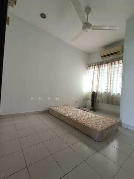 Rumah Teres 2 Tingkat untuk Dijual di TAMAN PUCHONG UTAMA (Puchong) - Shan Shan - Bedroom - PropertyGuru.com.my