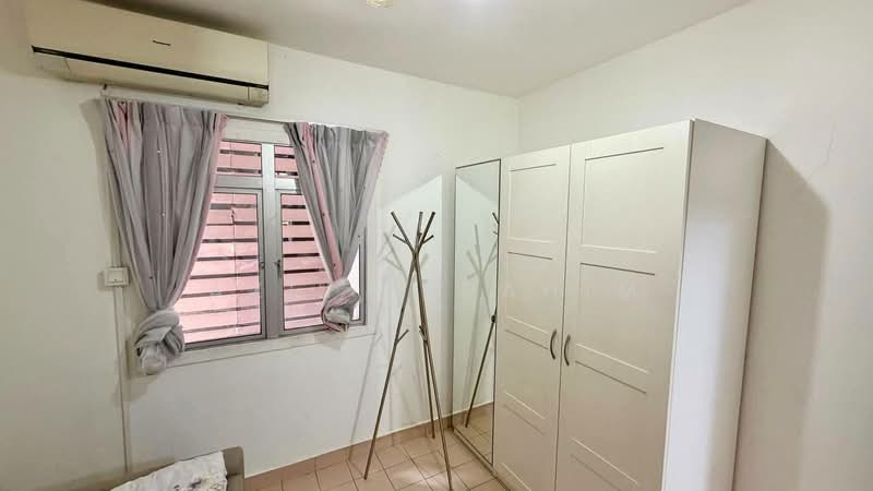 Kondominium untuk Dijual di Perdana Exclusive - Azli Ibrahim - Bedroom - PropertyGuru.com.my