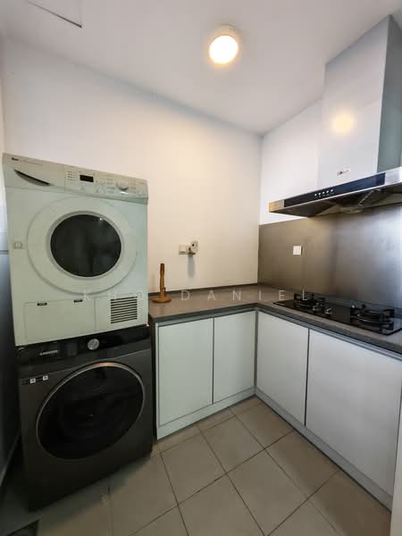Servis Apartment untuk Dijual di Impiria Residensi Bukit Tinggi Klang - Kho Daniel - Kitchen - PropertyGuru.com.my