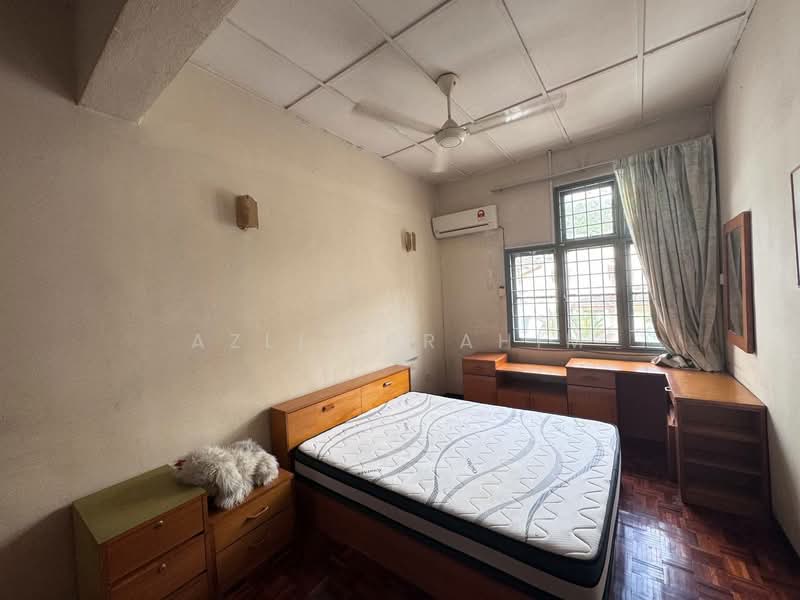 2-storey Terraced House for Sale in Bukit Indah (Ampang) - Azli Ibrahim - Bedroom - PropertyGuru.com.my