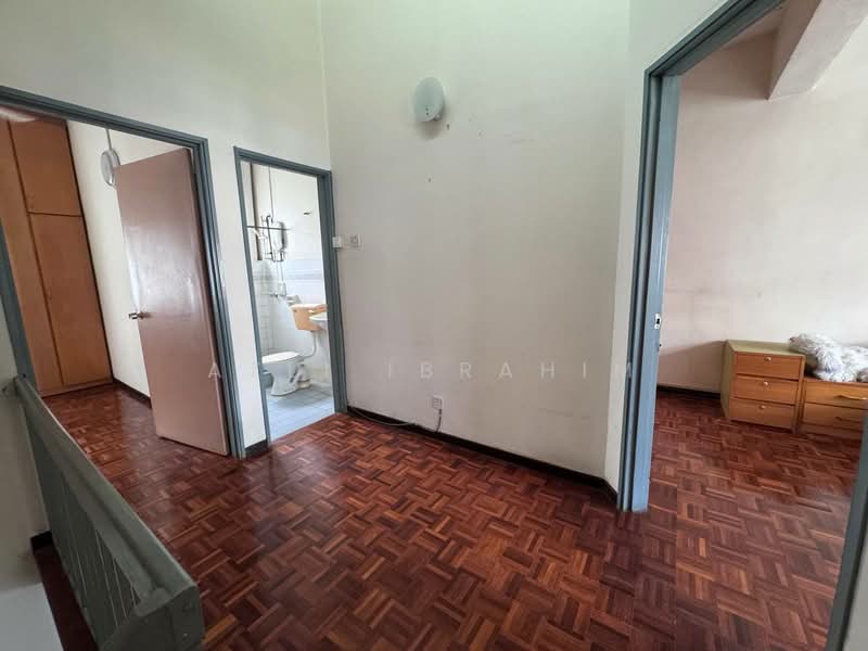 2-storey Terraced House for Sale in Bukit Indah (Ampang) - Azli Ibrahim - Interior - PropertyGuru.com.my