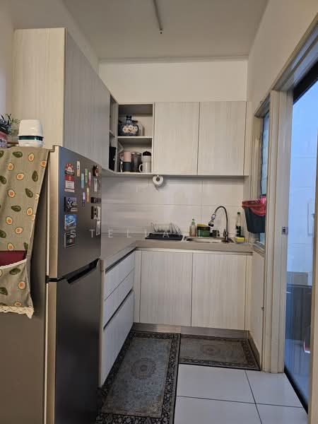 Condominium for Sale at Sutera Pines - Stella Lee - Kitchen - PropertyGuru.com.my