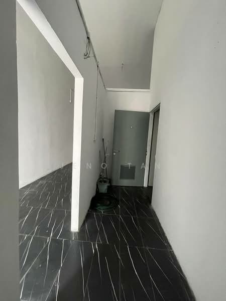 Shop for Rent in Kuching (Sarawak) - Jeno Tan - Corridor - PropertyGuru.com.my