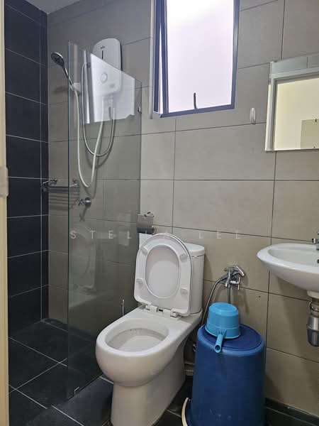 Condominium for Rent at Sutera Pines - Stella Lee - Bathroom - PropertyGuru.com.my