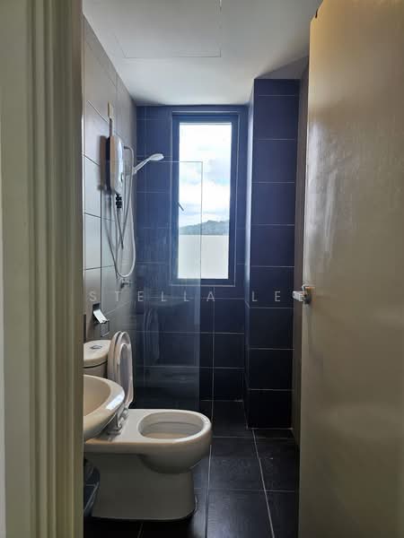 Condominium for Rent at Sutera Pines - Stella Lee - Bathroom - PropertyGuru.com.my