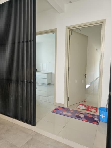 Condominium for Rent at Sutera Pines - Stella Lee - Corridor - PropertyGuru.com.my
