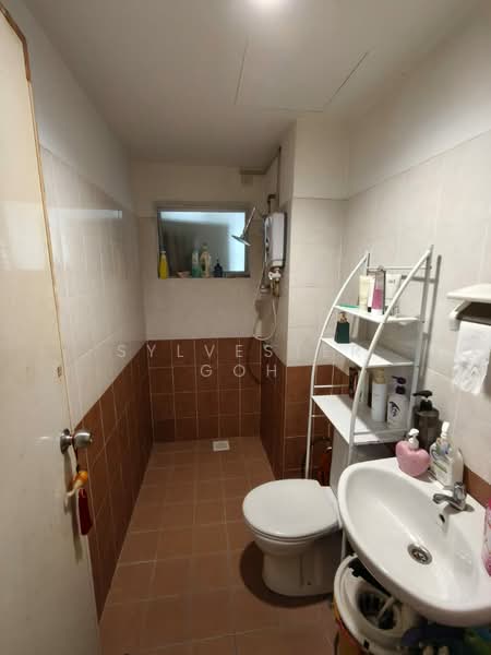 Condominium for Sale at Pearl Avenue - Sylvester Goh - Bathroom - PropertyGuru.com.my