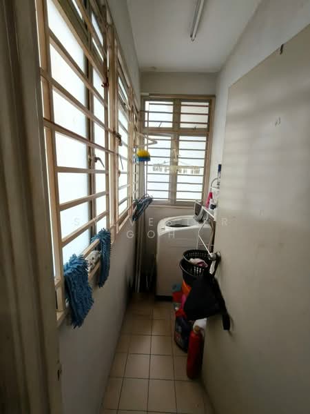 Condominium for Sale at Pearl Avenue - Sylvester Goh - Balcony - PropertyGuru.com.my