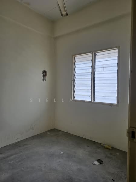 Office for Rent in Taman Putra Budiman (Balakong) - Stella Lee - Bedroom - PropertyGuru.com.my