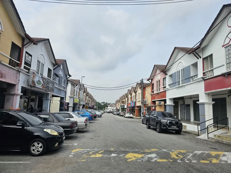 Office for Rent in Taman Putra Budiman (Balakong) - Stella Lee - Exterior - PropertyGuru.com.my