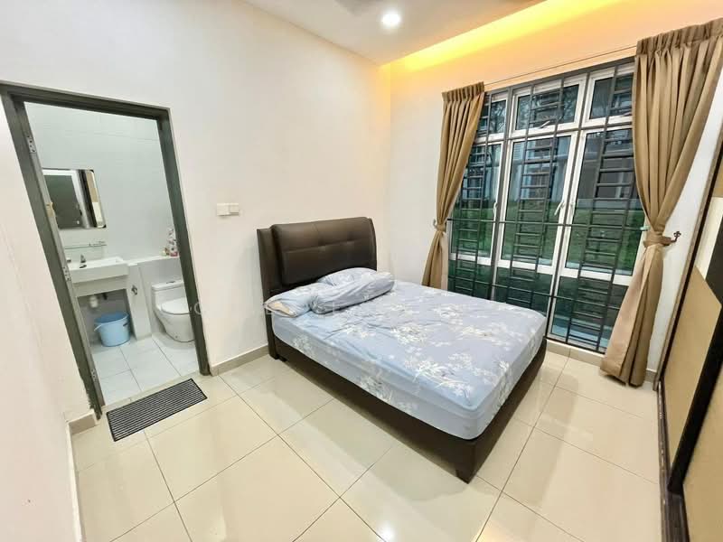 Servis Apartment untuk Disewa di D'Ambience Residences (Pangsapuri Ikatan Flora) - Chloe Shum - Bedroom - PropertyGuru.com.my