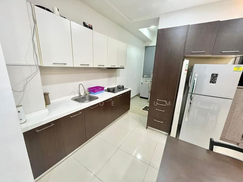 Servis Apartment untuk Disewa di D'Ambience Residences (Pangsapuri Ikatan Flora) - Chloe Shum - Kitchen - PropertyGuru.com.my