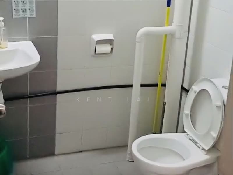 Condominium for Sale at Fairview Residence - Kent Lai - Bathroom - PropertyGuru.com.my