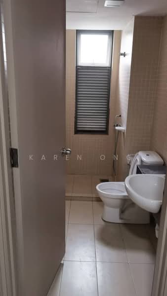 Servis Apartment untuk Disewa di Saujana Residency - Karen Ong - Bathroom - PropertyGuru.com.my