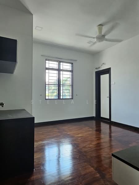 Semi-Detached House for Sale in Bandar Sungai Long (Selangor) - Stella Lee - Bedroom - PropertyGuru.com.my