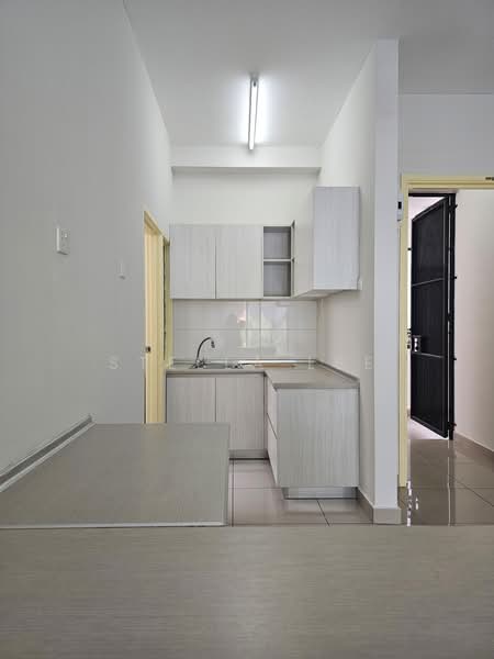 Condominium for Sale at Sutera Pines - Stella Lee - Kitchen - PropertyGuru.com.my