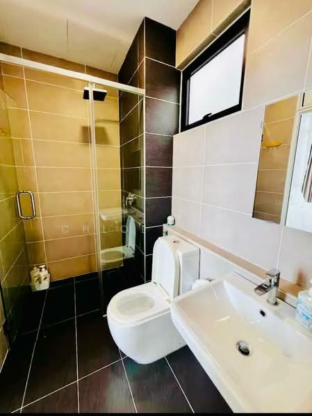 Servis Apartment untuk Disewa di D'Pristine - Chloe Shum - Bathroom - PropertyGuru.com.my