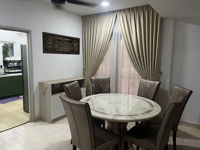 Rumah Bandar untuk Dijual di Cheras (Selangor) - Mohd Ridzuan - Dining Room - PropertyGuru.com.my
