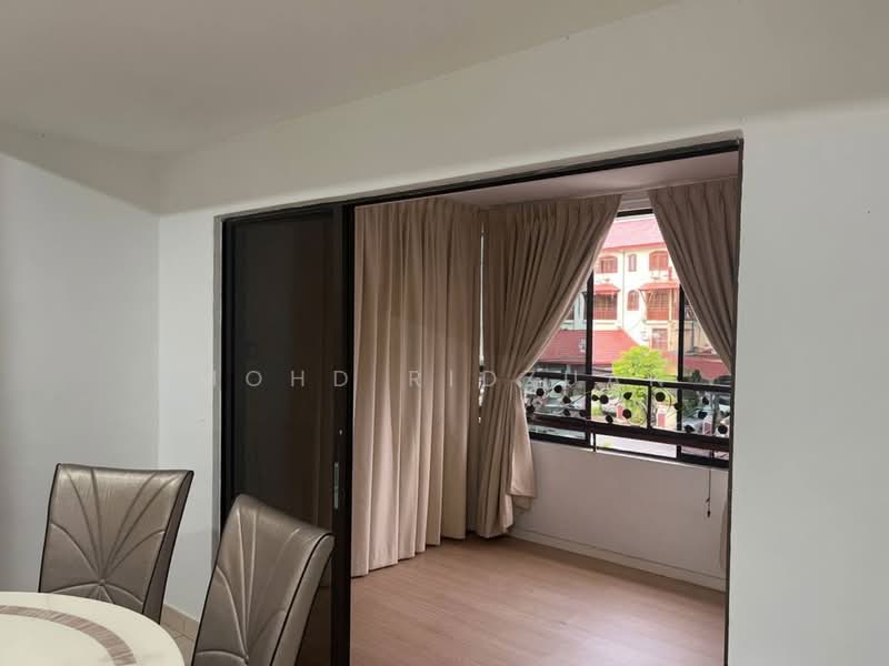Rumah Bandar untuk Dijual di Cheras (Selangor) - Mohd Ridzuan - Balcony - PropertyGuru.com.my