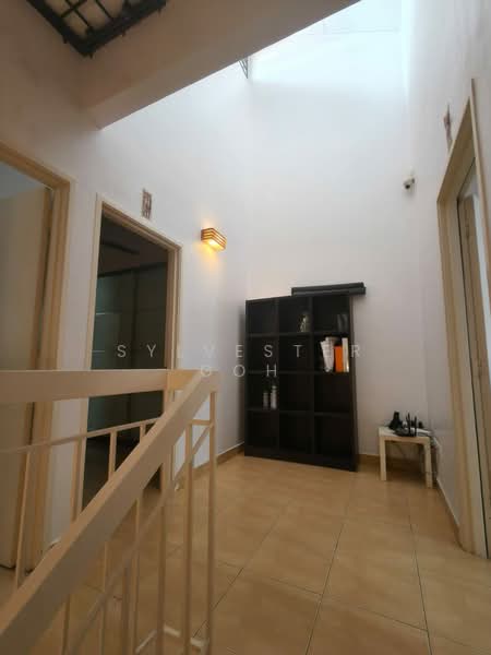 Rumah Teres 2 Tingkat untuk Dijual di TAMAN PUCHONG UTAMA (Puchong) - Sylvester Goh - Corridor - PropertyGuru.com.my