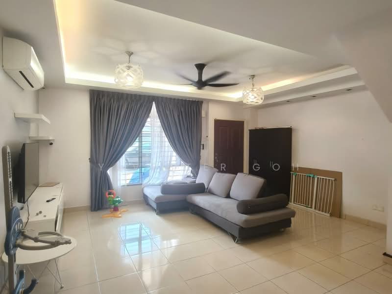 Rumah Teres 2 Tingkat untuk Dijual di TAMAN PUCHONG UTAMA (Puchong) - Sylvester Goh - Living Room - PropertyGuru.com.my