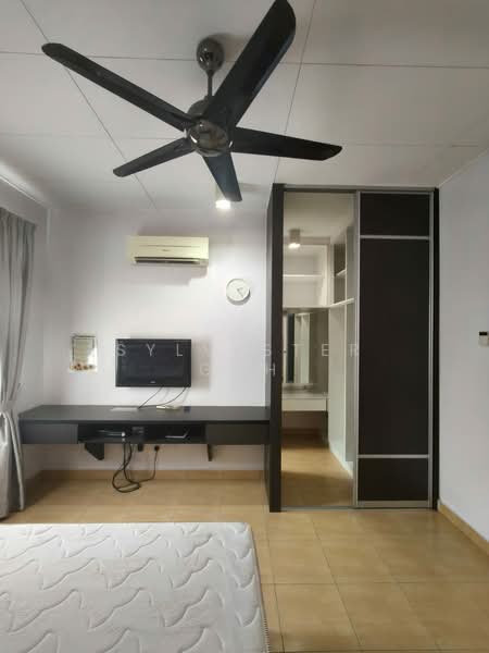 Rumah Teres 2 Tingkat untuk Dijual di TAMAN PUCHONG UTAMA (Puchong) - Sylvester Goh - Bedroom - PropertyGuru.com.my