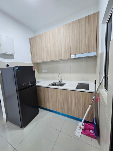 Service Residence for Rent at TRELLIS RESIDENCES - Jensen Goh - Kitchen - PropertyGuru.com.my