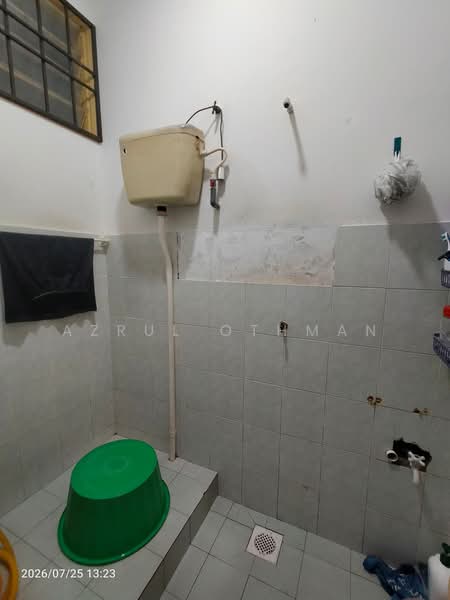 1-storey Terraced House for Sale in Taman Bunga Sejati (Rantau) - Azrul Othman - Bathroom - PropertyGuru.com.my