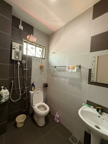 2-storey Terraced House for Sale in Taman Puncak Kampar (Kampar) - CK Yap - Bathroom - PropertyGuru.com.my