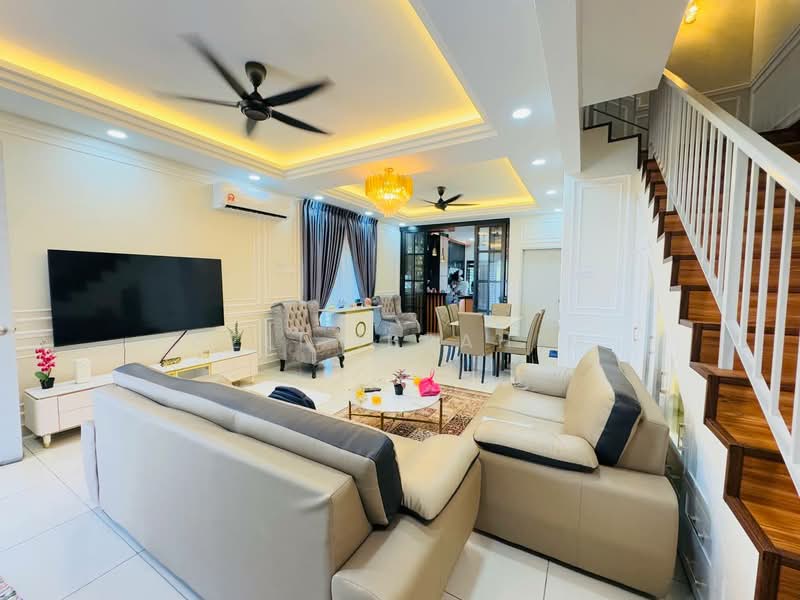 Rumah Teres 2 Tingkat untuk Dijual di Semenyih (Selangor) - Azli Ibrahim - Living Room - PropertyGuru.com.my