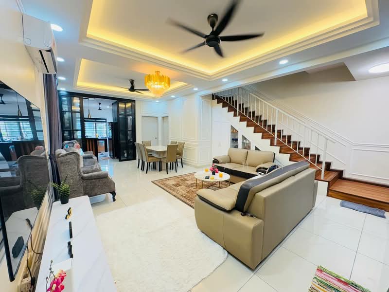Rumah Teres 2 Tingkat untuk Dijual di Semenyih (Selangor) - Azli Ibrahim - Living Room - PropertyGuru.com.my