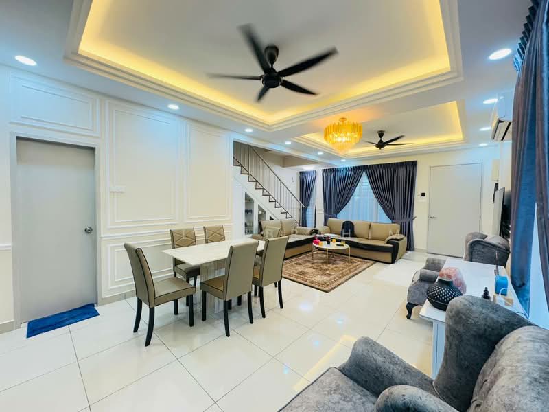 Rumah Teres 2 Tingkat untuk Dijual di Semenyih (Selangor) - Azli Ibrahim - Living Room - PropertyGuru.com.my