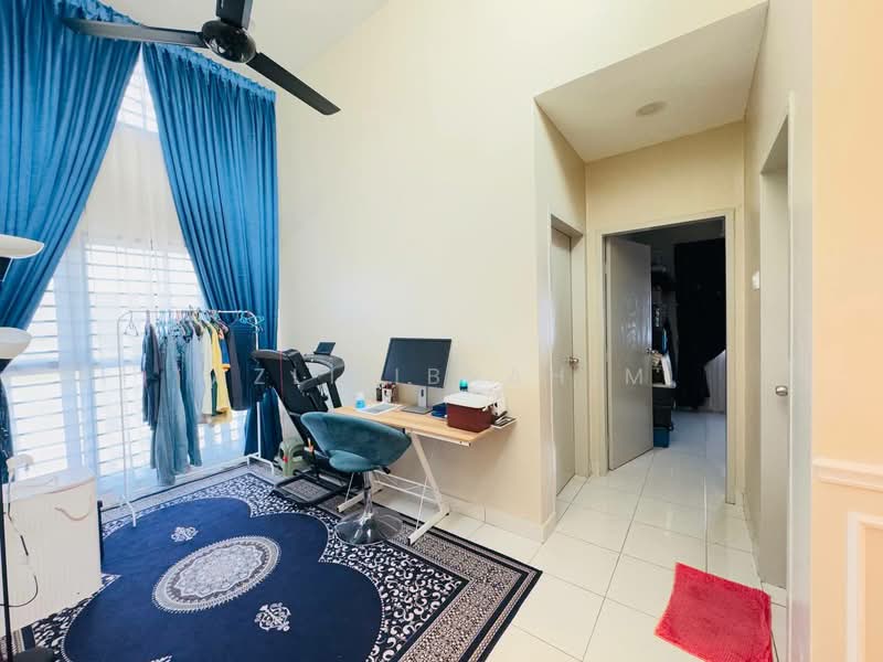 Rumah Teres 2 Tingkat untuk Dijual di Semenyih (Selangor) - Azli Ibrahim - Study - PropertyGuru.com.my