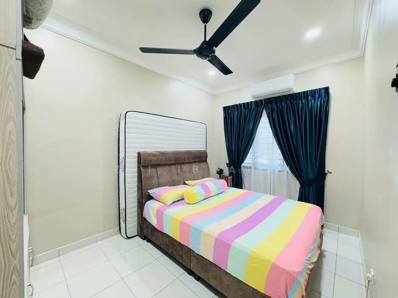 Rumah Teres 2 Tingkat untuk Dijual di Semenyih (Selangor) - Azli Ibrahim - Bedroom - PropertyGuru.com.my