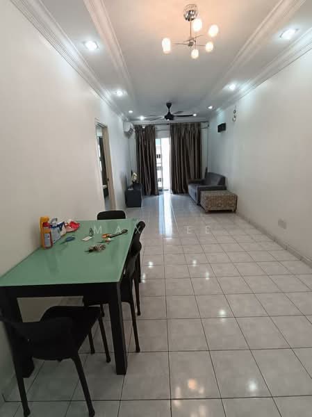 Kondominium untuk Dijual di The Ocean View (Bandar Sri Pinang) - Max Lee - Living Room - PropertyGuru.com.my
