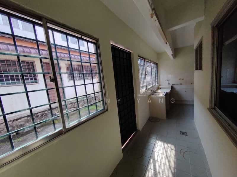 2-storey Terraced House for Sale in Bandar Country Homes (Rawang) - Tiffany Yang - PropertyGuru.com.my